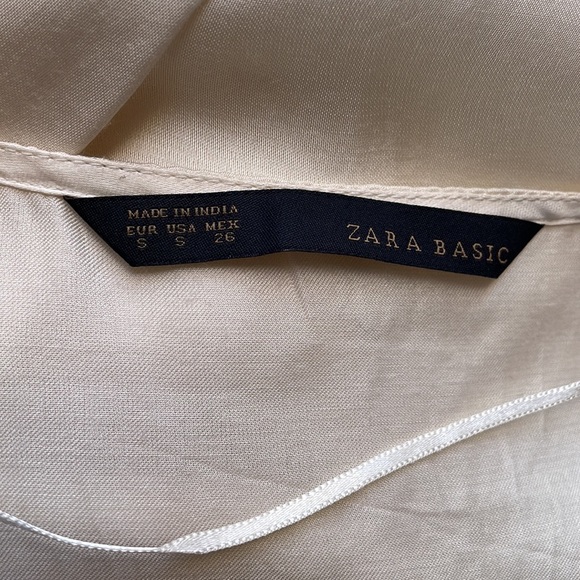 Zara Embroidered Beaded Bell Sleeve Blouse Size Small - Picture 8 of 8